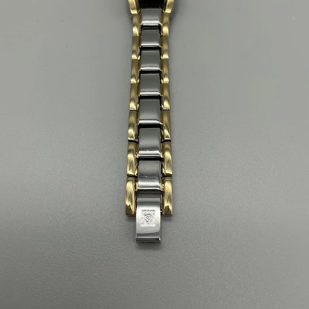 Anne Klein see photos
